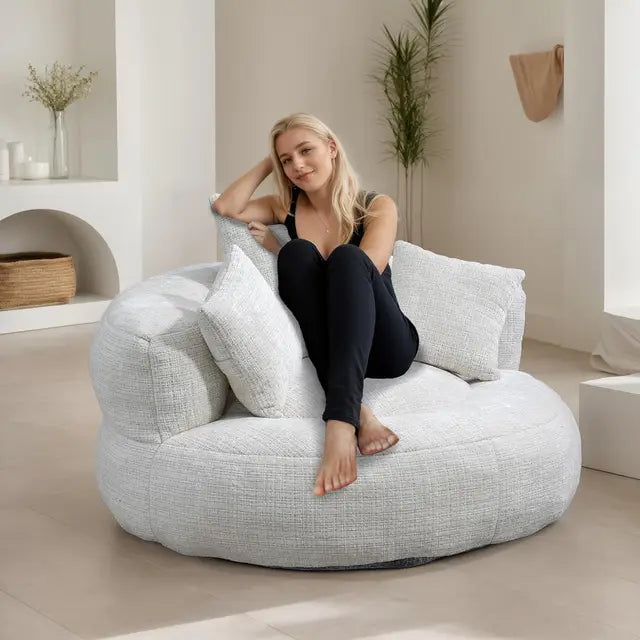 Super soft Bean Bag Chair, with Pillows!